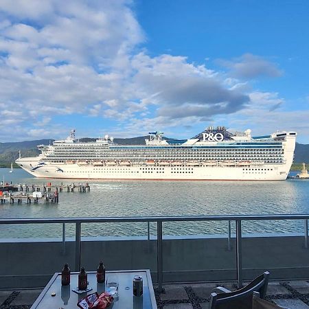 Cairns Waterfront Luxury At Harbourlights Apartman Kültér fotó