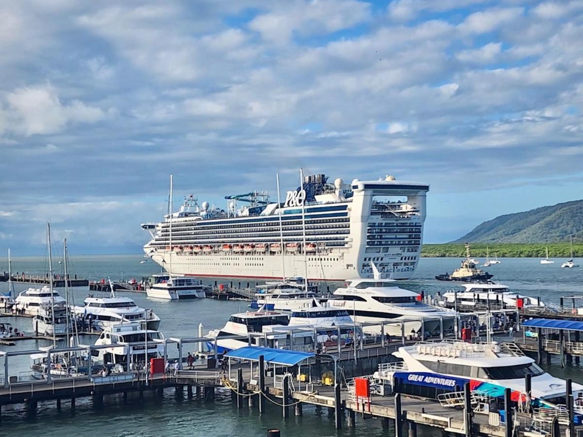 Cairns Waterfront Luxury At Harbourlights Apartman Kültér fotó